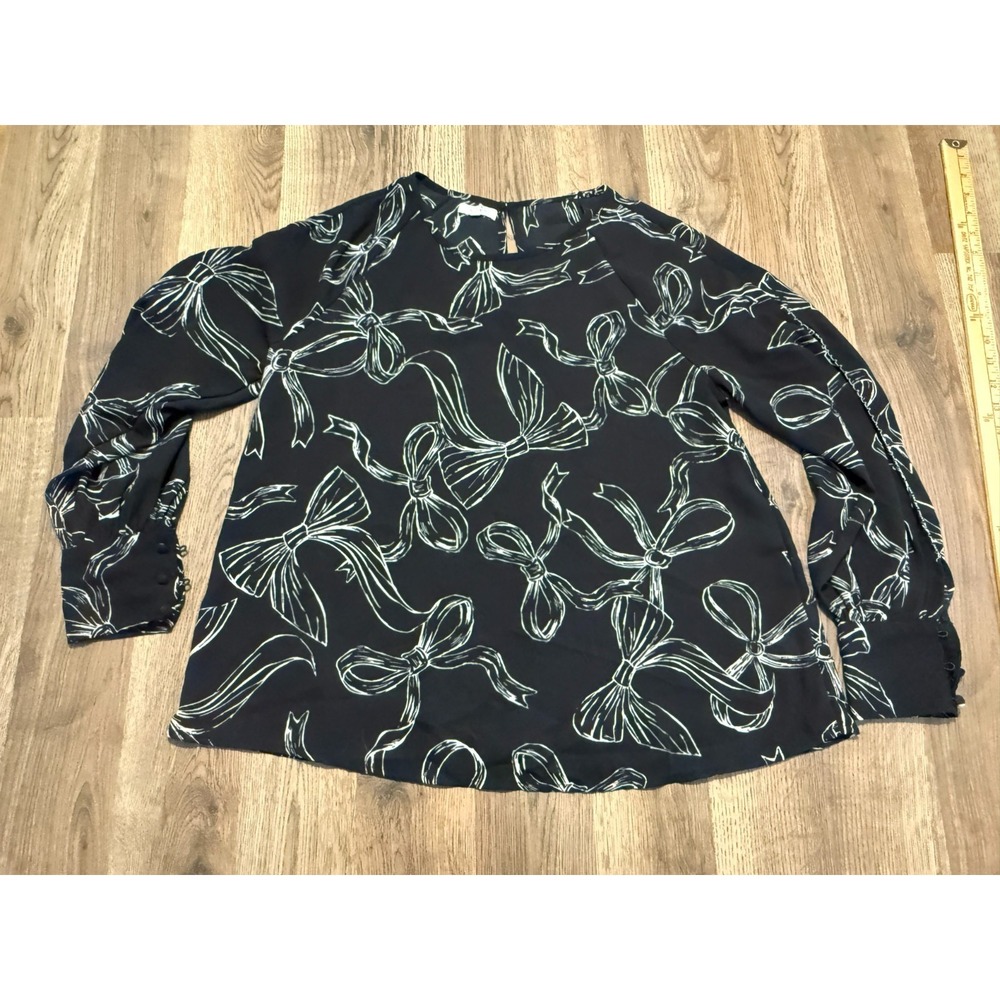 Maurices Blouse Women's Size Small Black White Bow Printed Long Sleeve